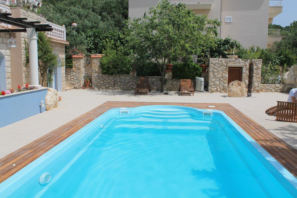 Villa Bougenvilia Tomas Tučepi Exterior foto