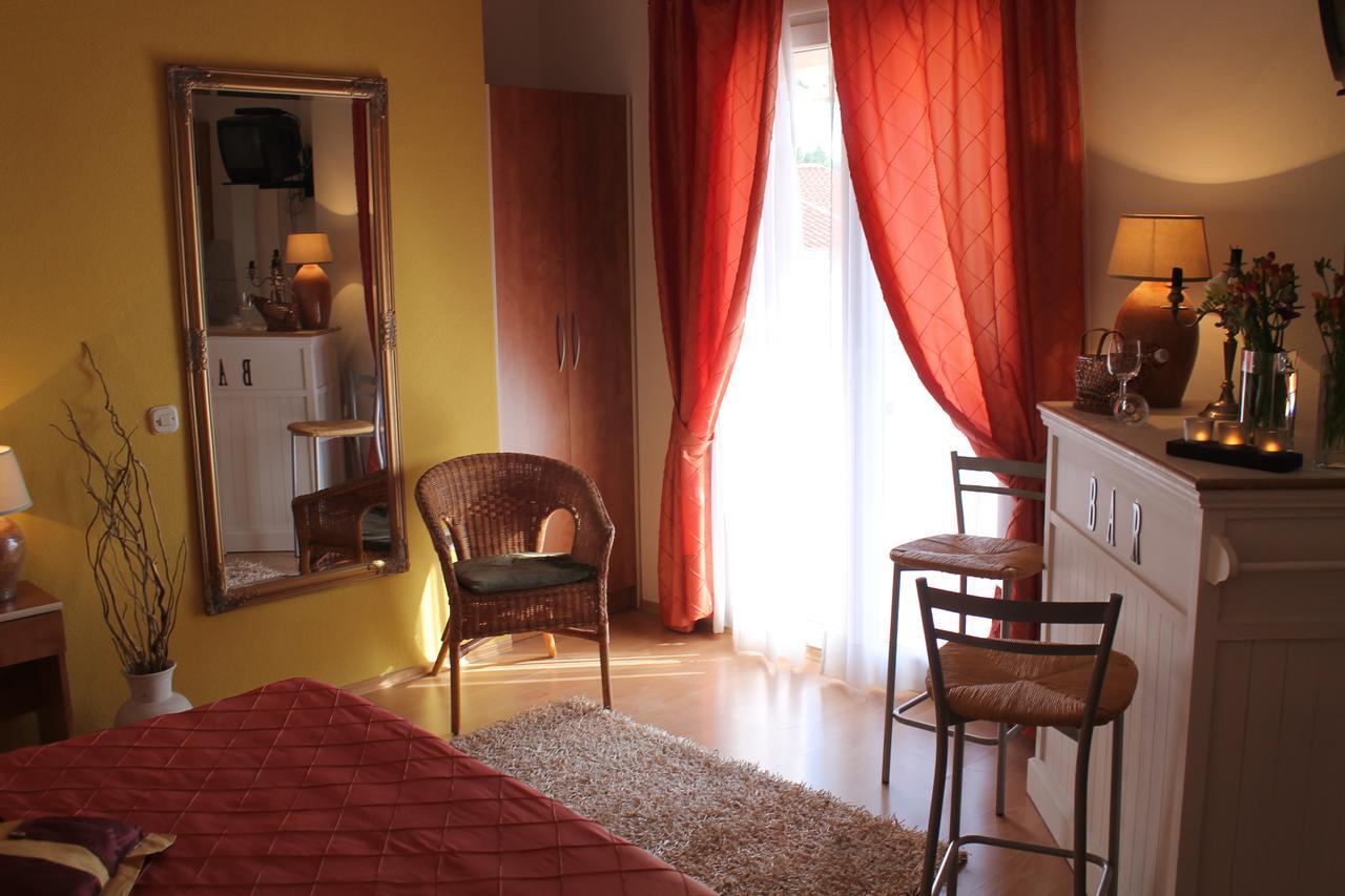 Villa Bougenvilia Tomas Tučepi Exterior foto