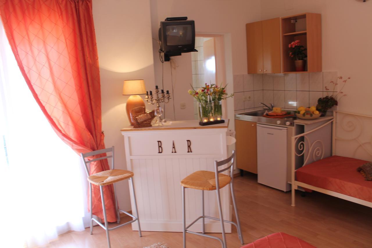Villa Bougenvilia Tomas Tučepi Exterior foto